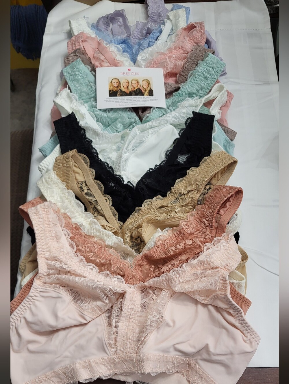 Breezies Soft Support Lace Wirefree Unlined Bra -12 BRAS TOTAL FROM 4 COLOR SETS